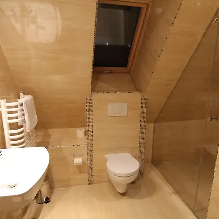 Bed & Breakfast Wilcznik 10 *