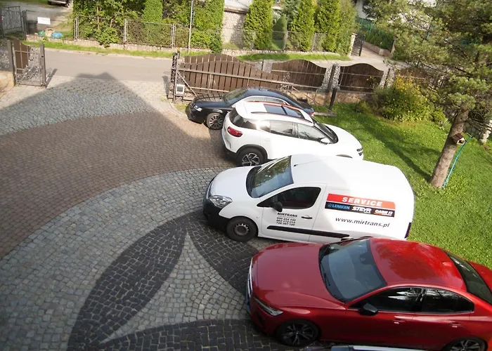 Wilcznik 10 3* زاكوباني