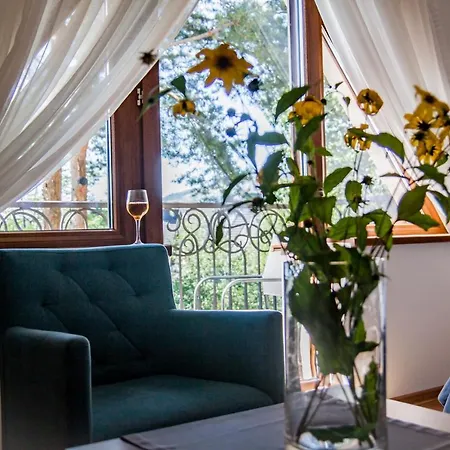 Wilcznik 10 ベッド・アンド・ブレックファスト 3*